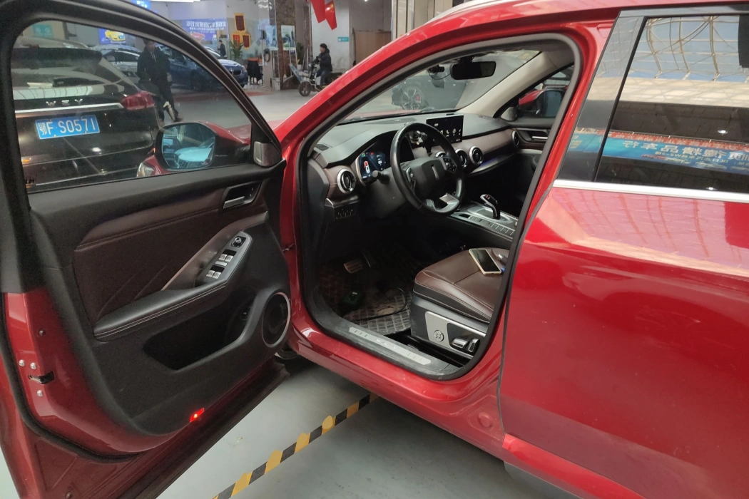 Wei brand VV6 2018 2.0T two-wheel drive flagship national V