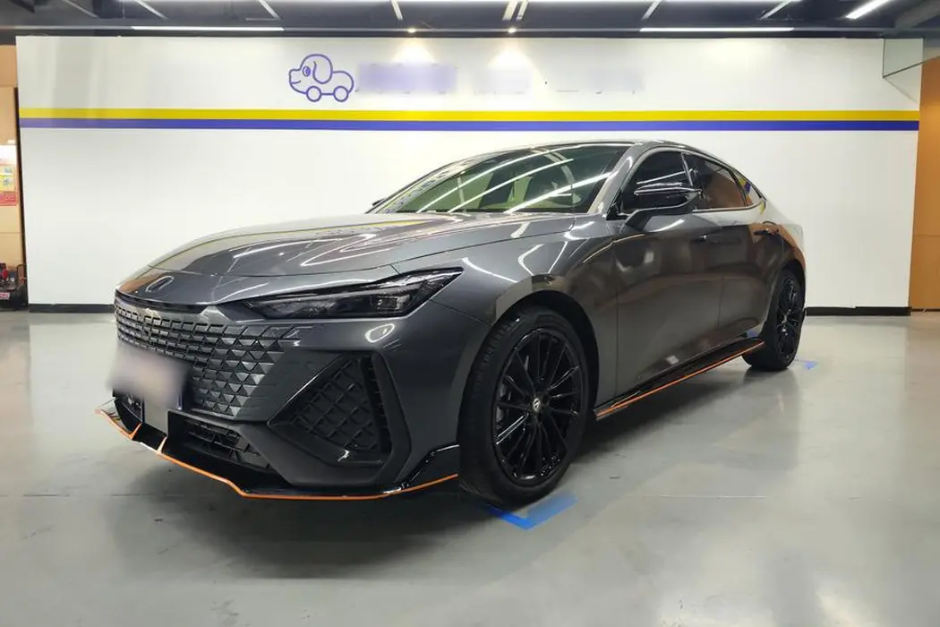 Changan UNI-V 2022 2.0T Leader Edition