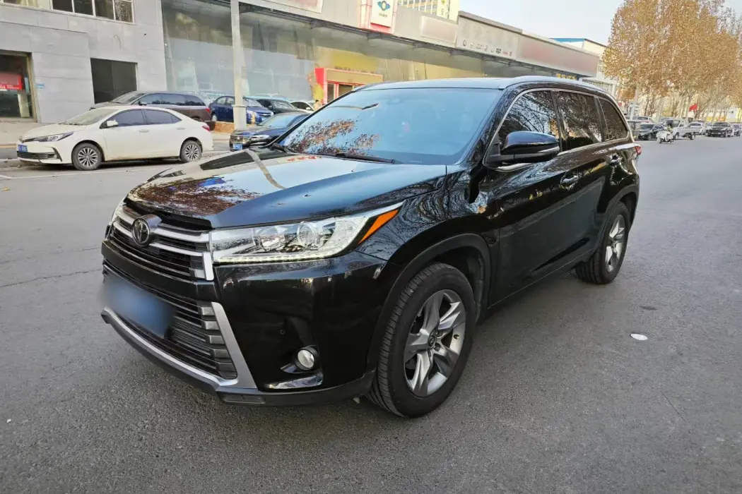 Toyota Highlander 2018 2.0T four-wheel drive Premium Edition 7-seater Country VI