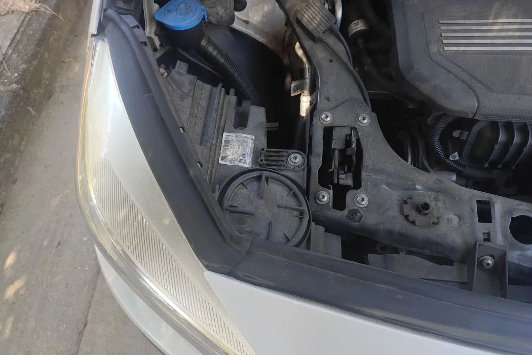 BMW 2 Series multifunctional Station wagon 2019 220i leading model