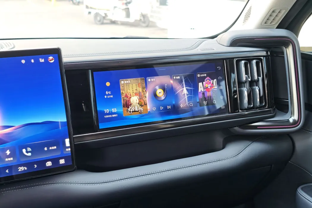 Фото машины 33