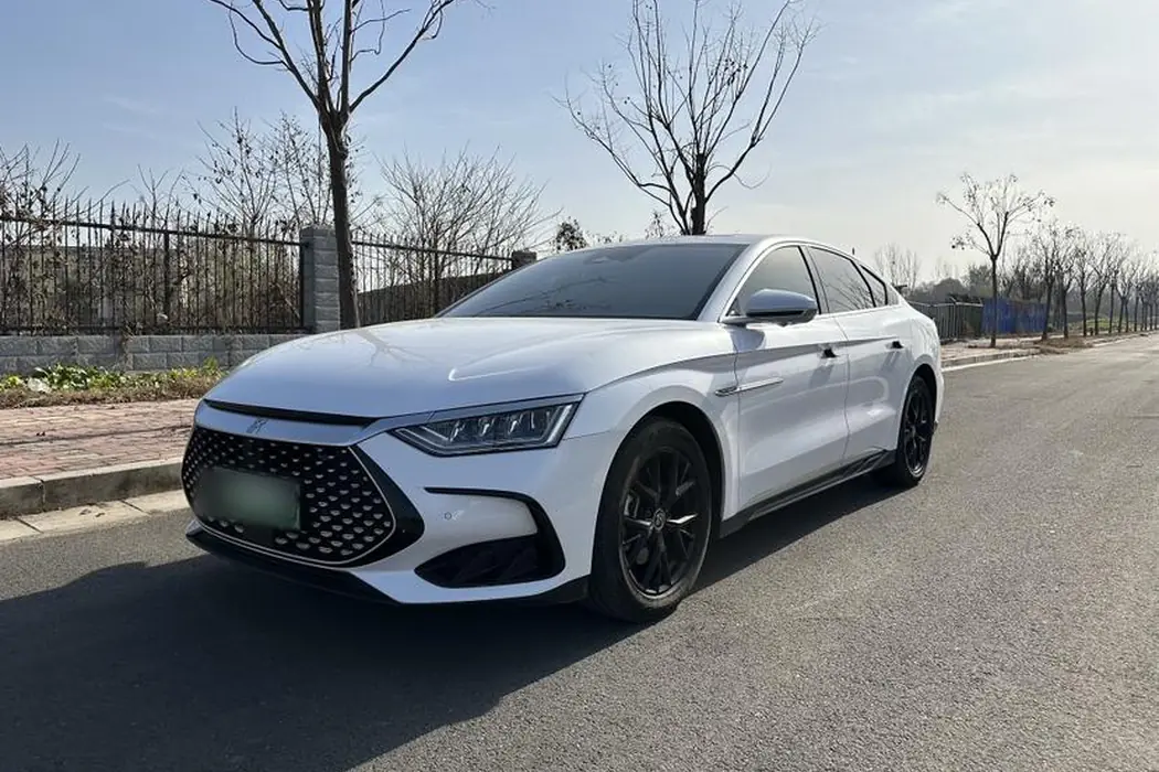 BYD Han 2023 DM-i Champion Edition 121KM Premium Type