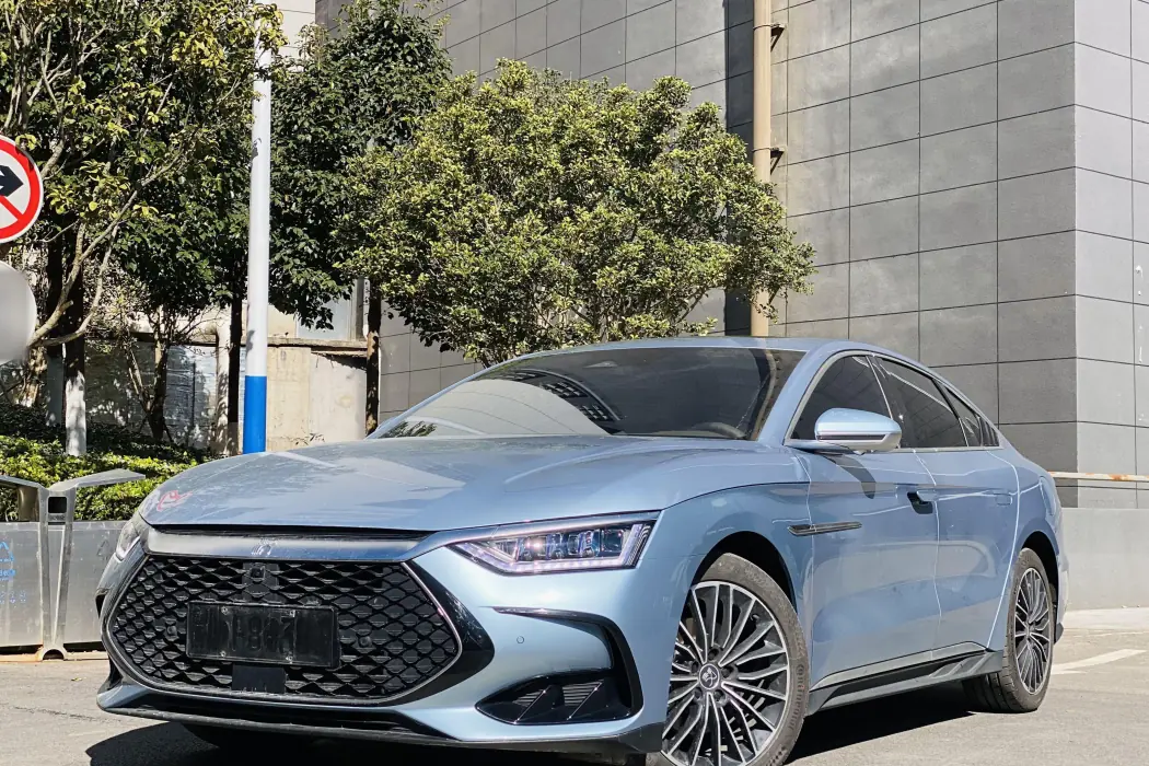 BYD Han 2023 DM-i Champion Edition 121KM Premium Type