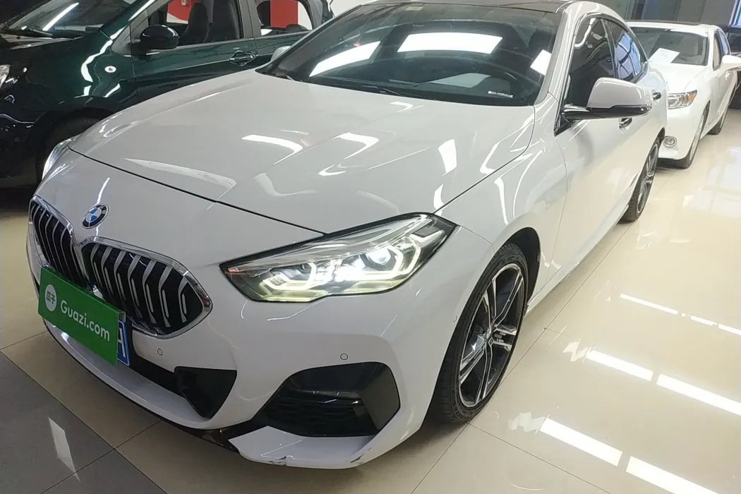 BMW 2 Series (imported) 2021 225i four-door coupe M sports suit