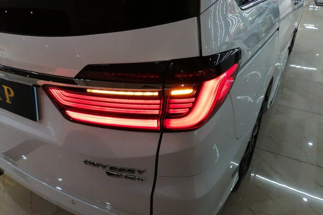 Honda Odyssey 2022 2.0L e: HEV Rui*Exclusive Edition