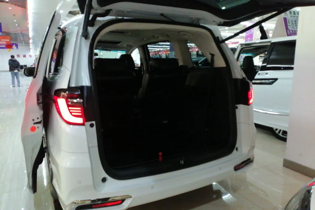 Фото машины 17