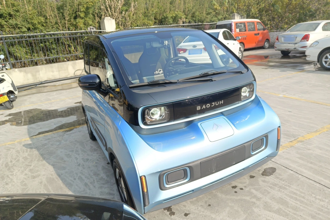 Baojun E300 2020 Interstellar Smart Travel Edition