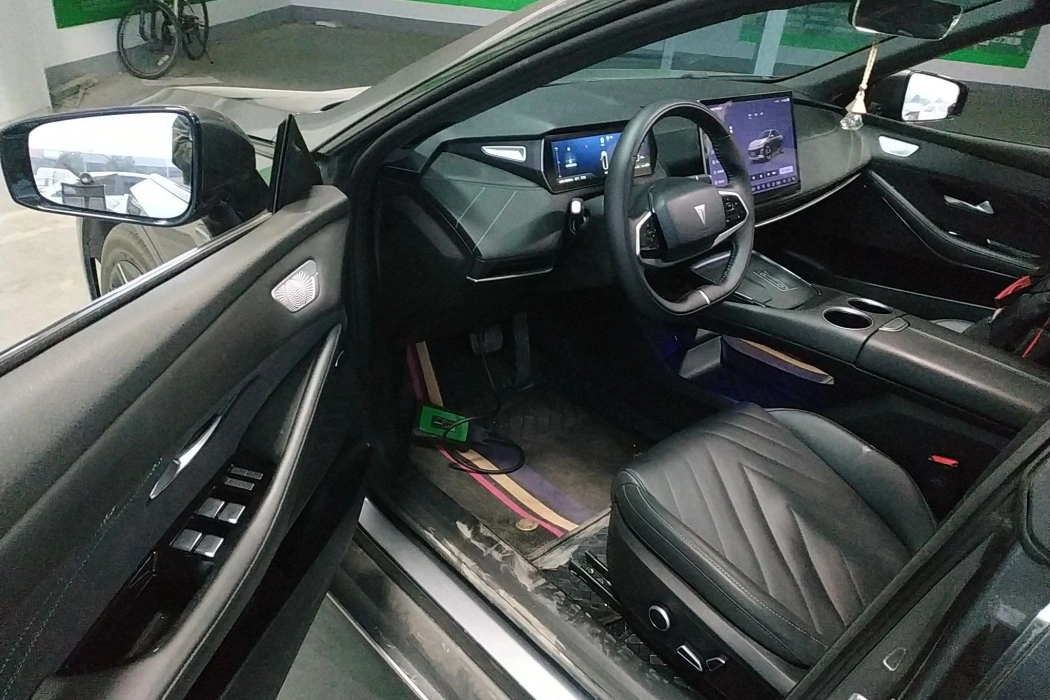 Dark Blue Car Dark Blue SL03 2025 Extended Range Elite Type