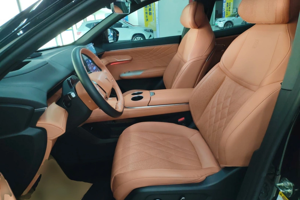 Dark Blue Car Dark Blue S07 2023 200Max Extended Range Version