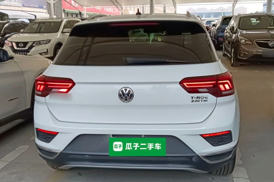 Volkswagen T-ROC exploring Song 2019 230TSI DSG two-wheel drive enterprising country VI