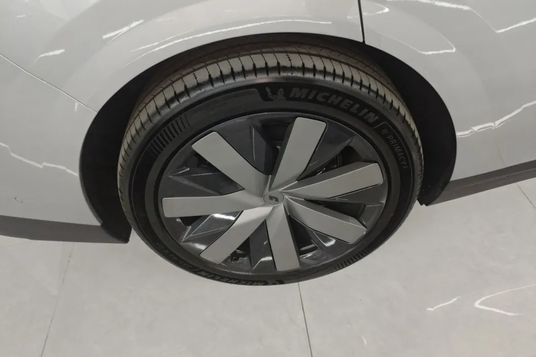 Фото машины 23