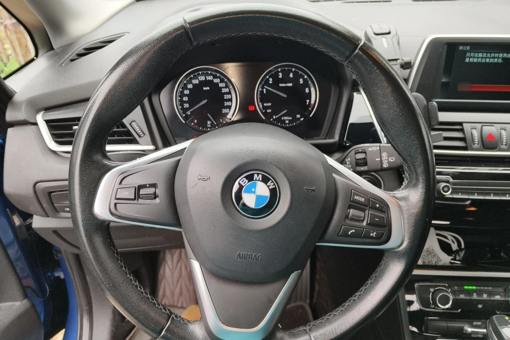 BMW 2 Series station wagon 2019 218i fashion type