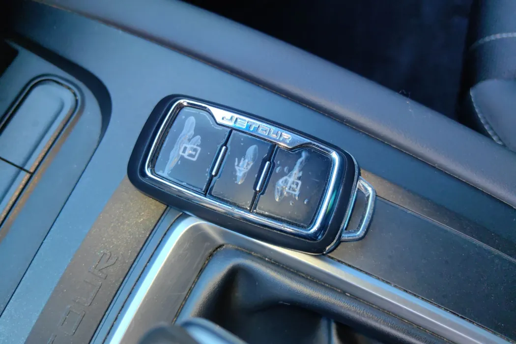 Jietu X70M 2021 1.5T DCT Luxury Partner Type 7 seats