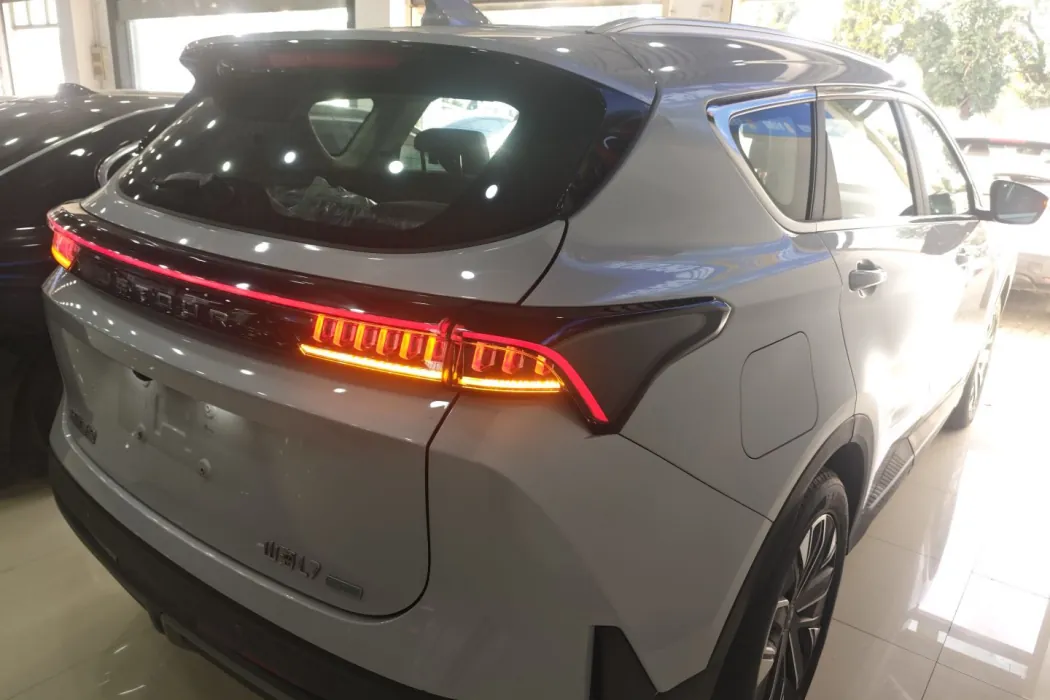 Jietu Shanhai L7 2024 1.5T 120km ULTRA 5 seats