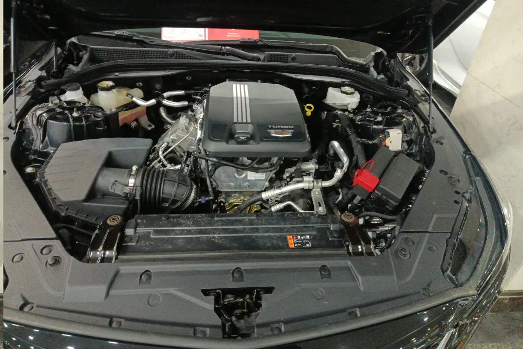 Cadillac CT5 2023 28T Luxury (Standard Version)