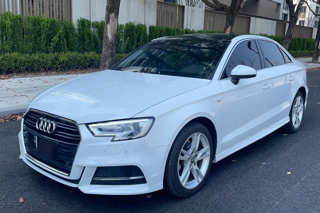 Audi A3 2018 30th Anniversary Year Limousine 35 TFSI Style