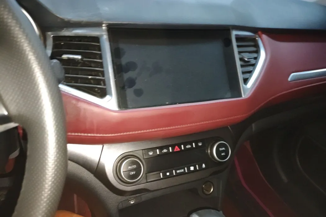 Haval H6 Coupe 2018 Red label 1.5T automatic two-wheel drive super luxury