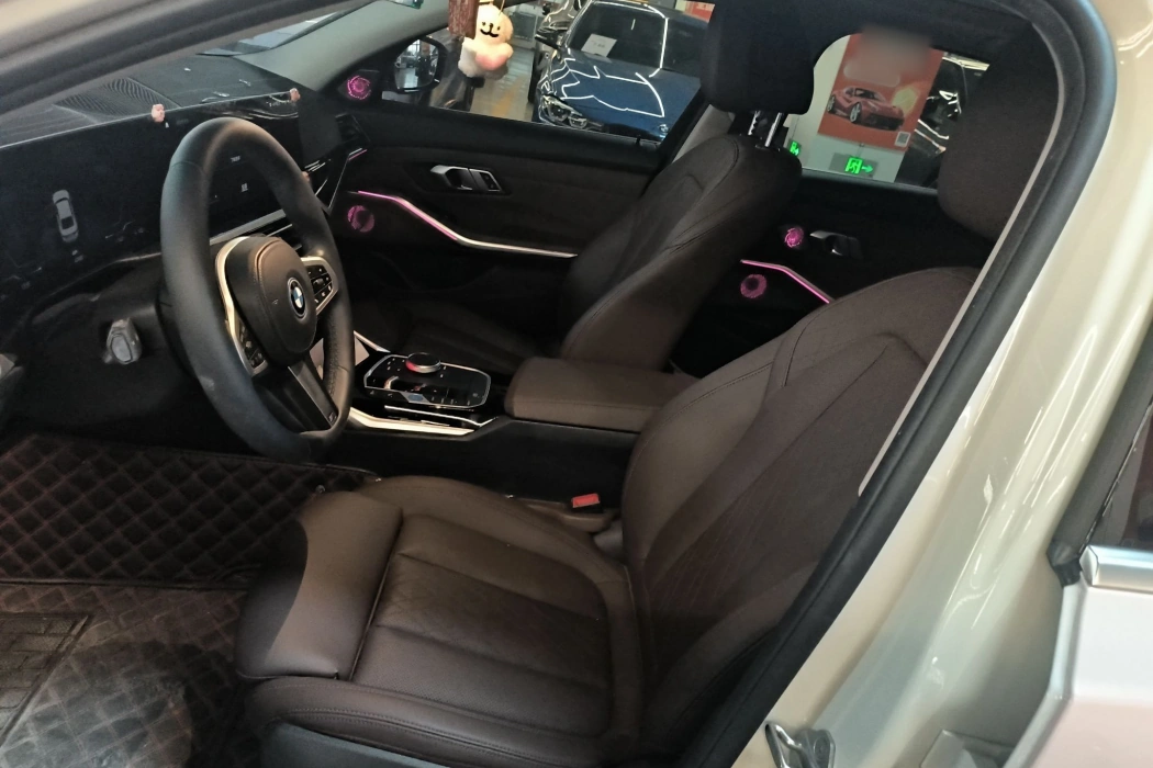 BMW i3 2023 eDrive 40 L Yao Ye Set