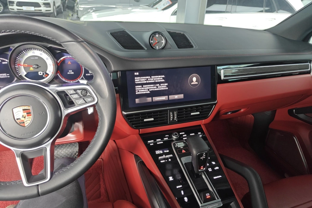 Porsche 2023 Cayenne 3.0T Platinum Edition