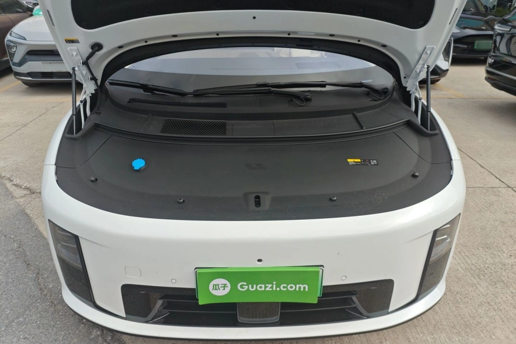 Ideal Car Ideal i8 2025 Standard Edition