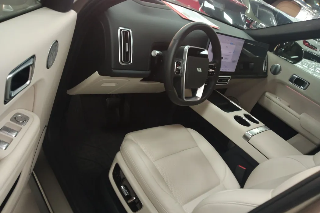 Фото машины 23