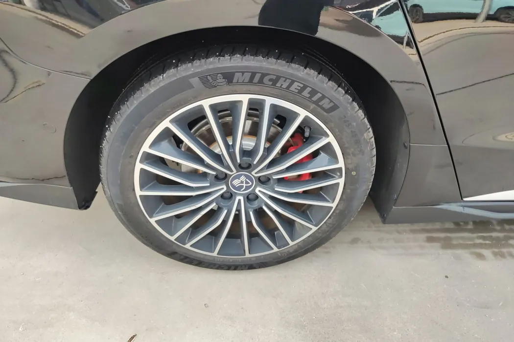 BYD Han 2025 EV 701KM LIDAR Smart Driving Type