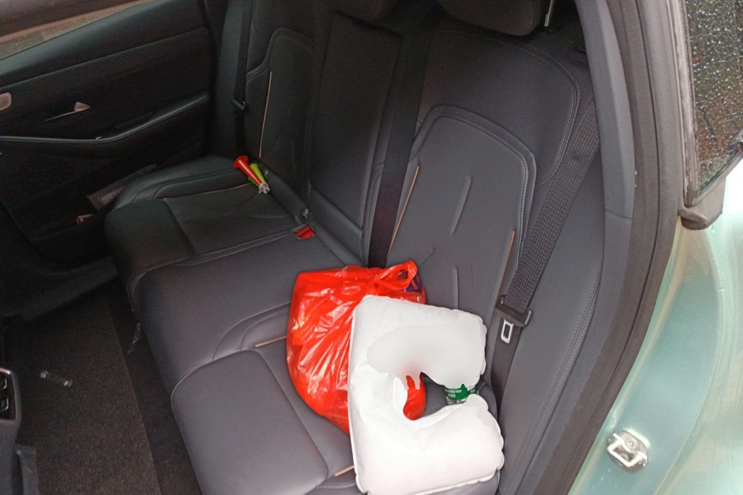 Dark Blue Car Dark Blue SL03 2022 1.5L 1200 Extended Range Version