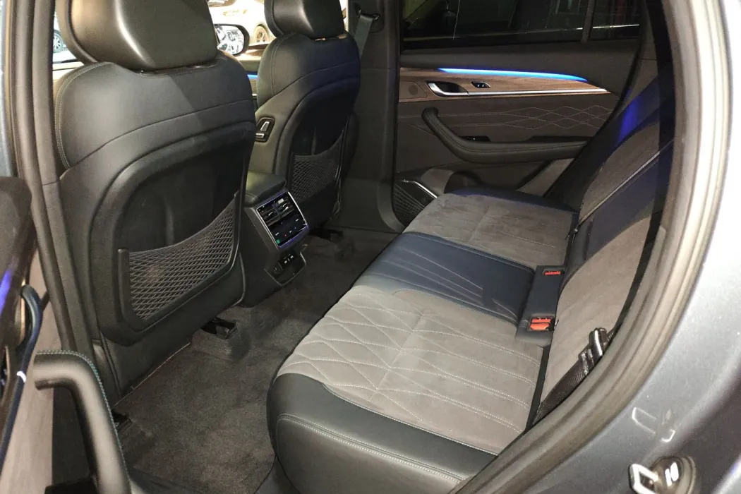 Geely Xingyue L 2025 Dongfang Yao 2.0 TD Automatic Range Rover Version